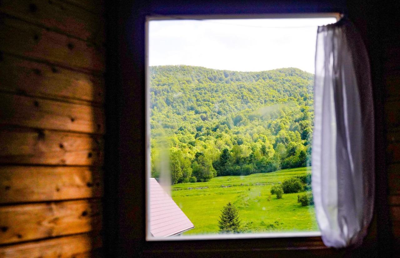 Planinarski Dom "Bijele Stijene" Mountain Lodge Tuk Vojni Exterior foto